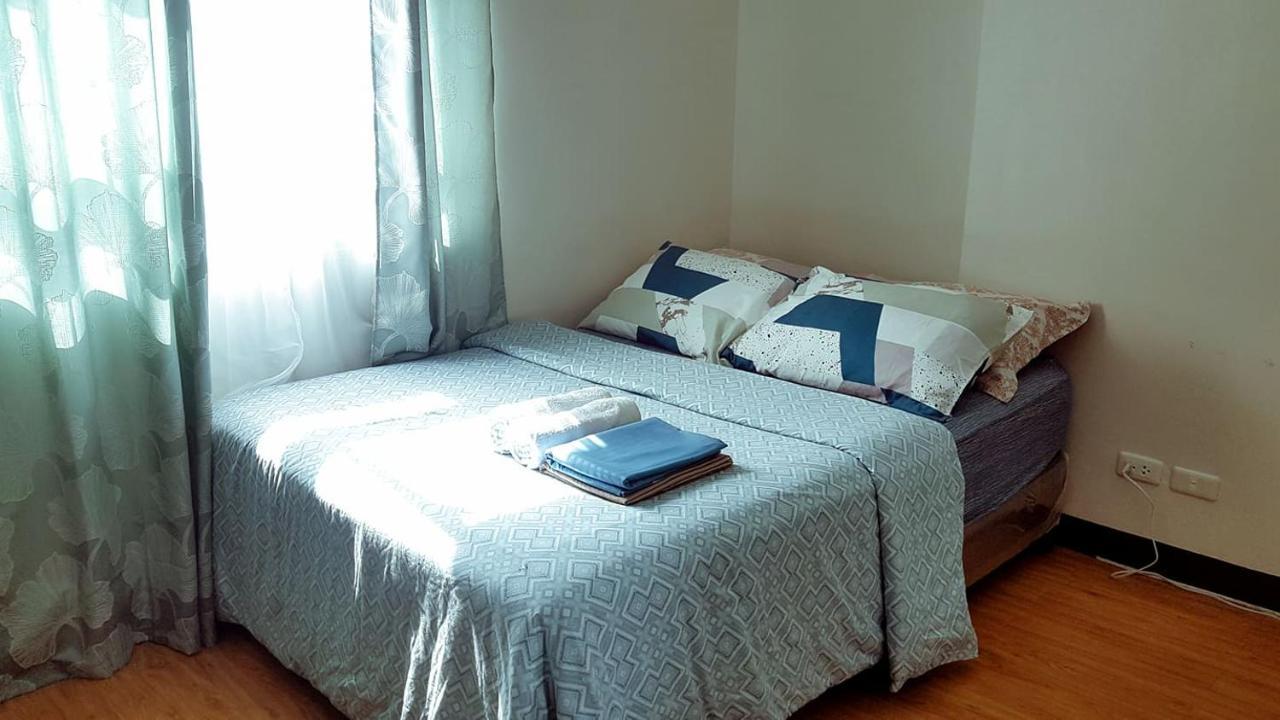 Keys 'N Places Holiday Rentals At Mesaverte Condo カガヤン・デ・オロ エクステリア 写真